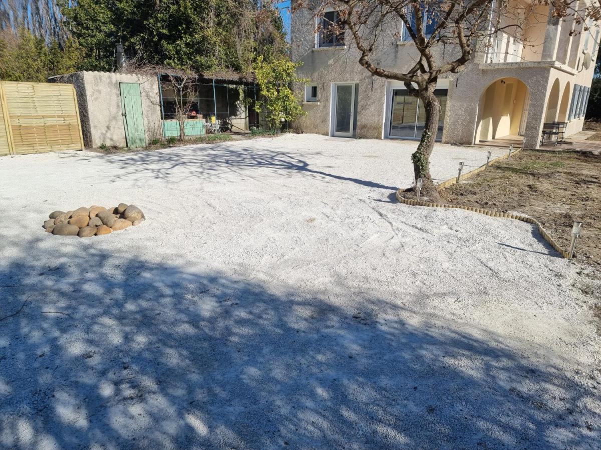 Le Petit Meas Superbe Appartement Au Calme. Pierrelatte Kültér fotó